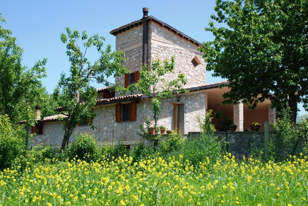 Bed and Breakfast Casale La Torretta Norcia Exterior foto
